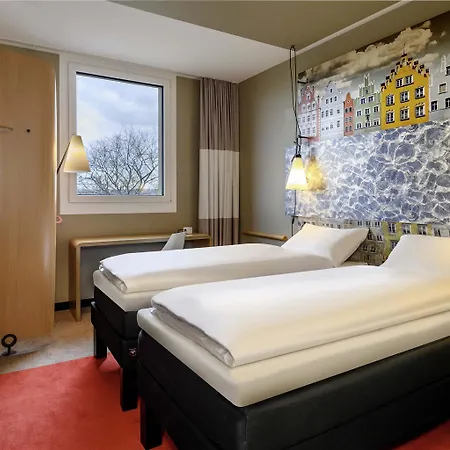 Ibis 3*