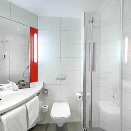 Ibis 3*