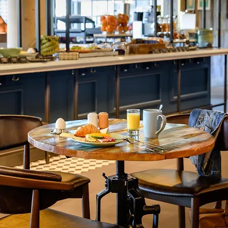 Hotel Ibis 3*
