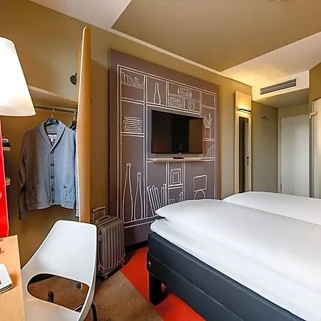Ibis Hotel