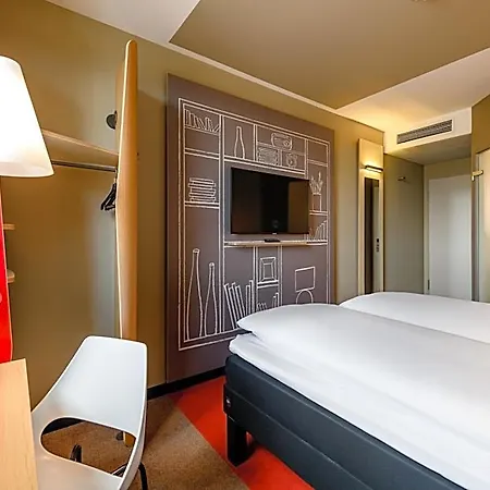 Ibis Hotel
