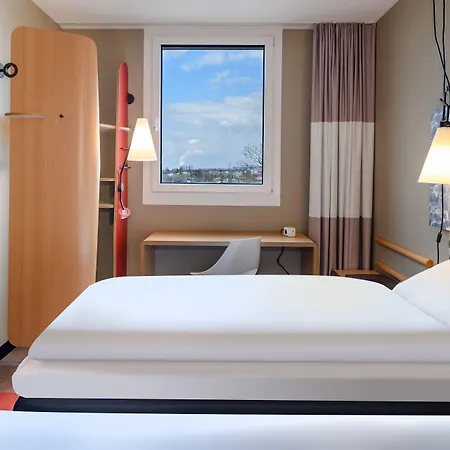 Ibis 3* ランツフート