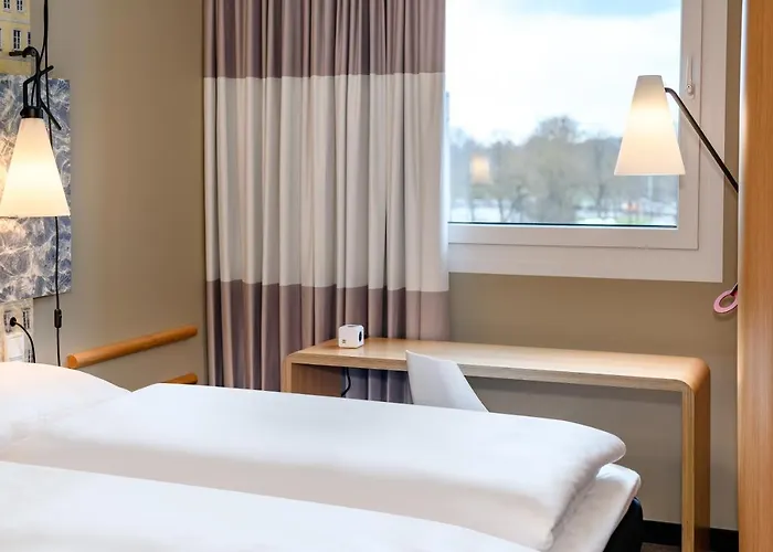 Ibis Hotell 3*