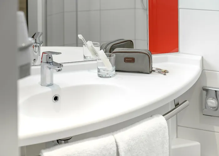 Ibis Hotel 3*